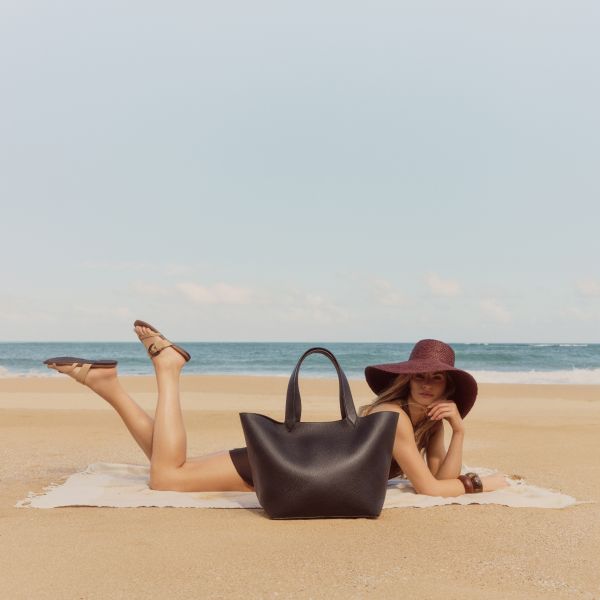 ARI TOTE