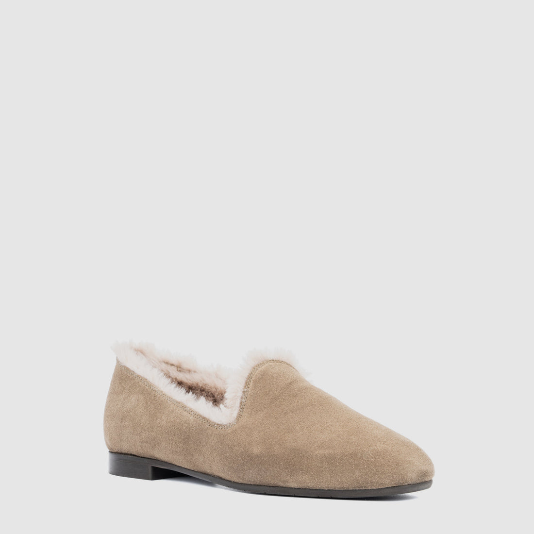 LIGHT TAUPE