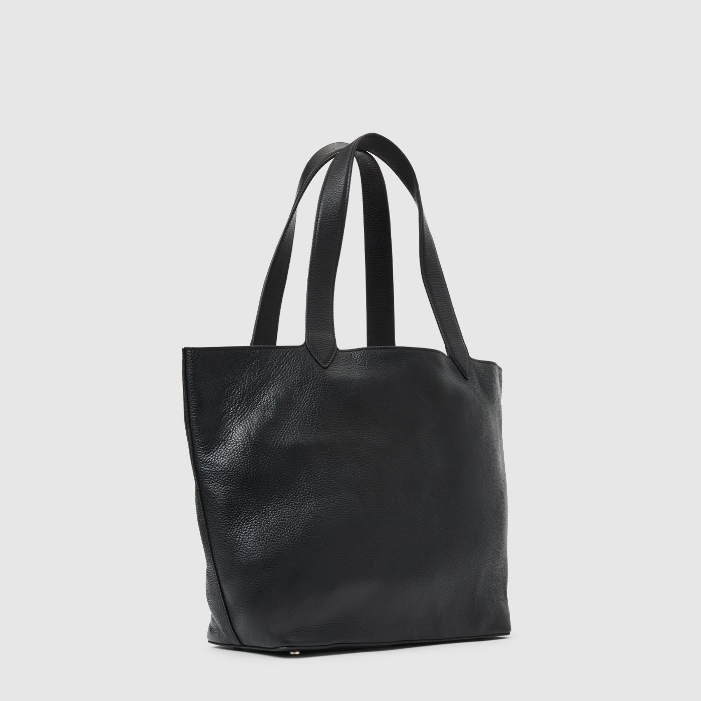 ARI TOTE