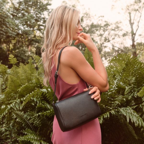 RITA SHOULDER BAG