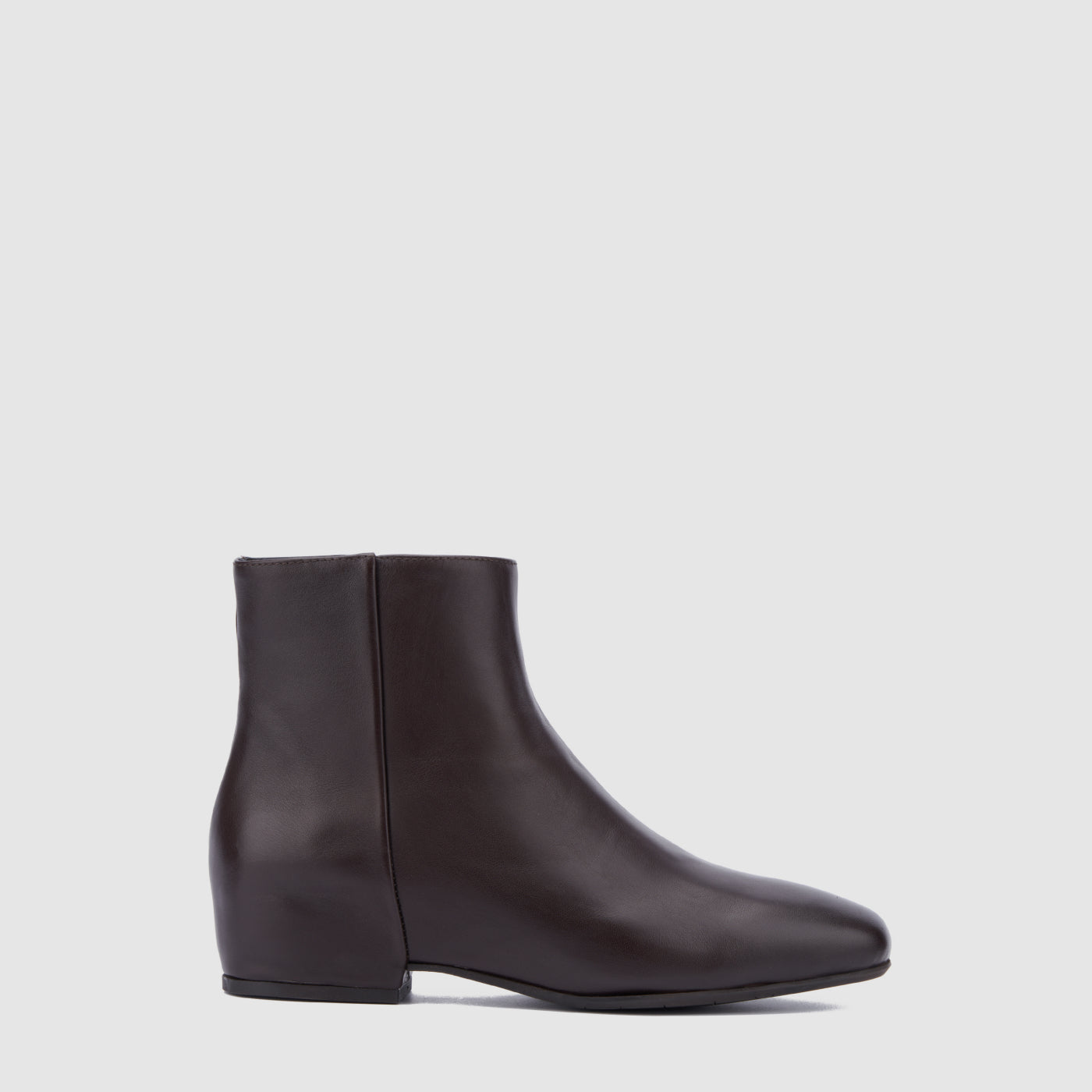 ULYSSAA WOMENS BOOT IN BLACK Aquatalia