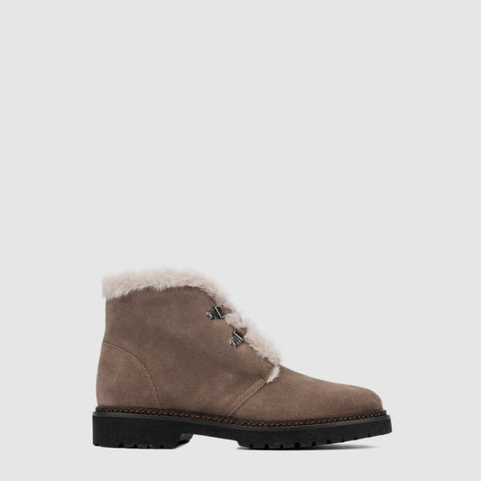ELK/TAUPE
