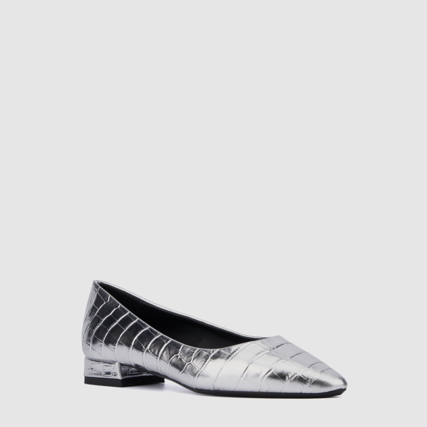 Aquatalia on sale penina flat