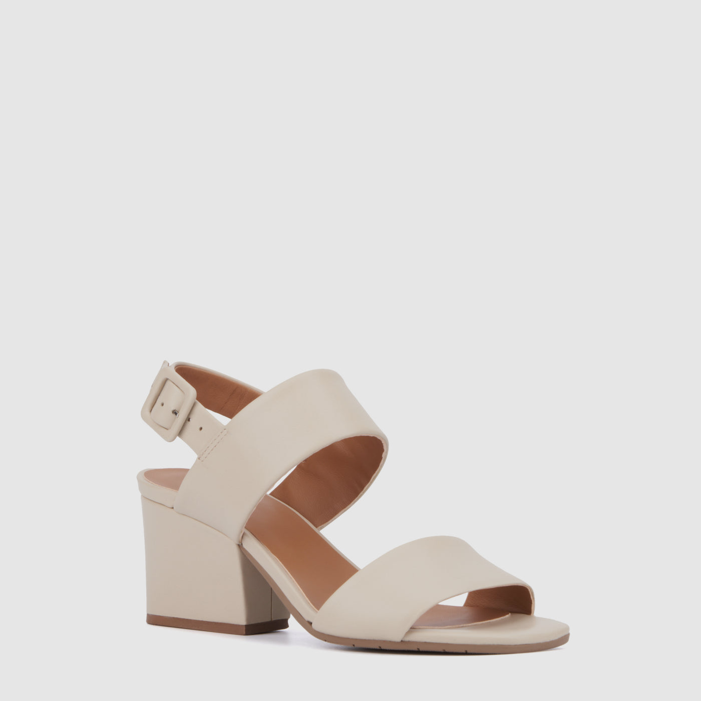SOFT BEIGE