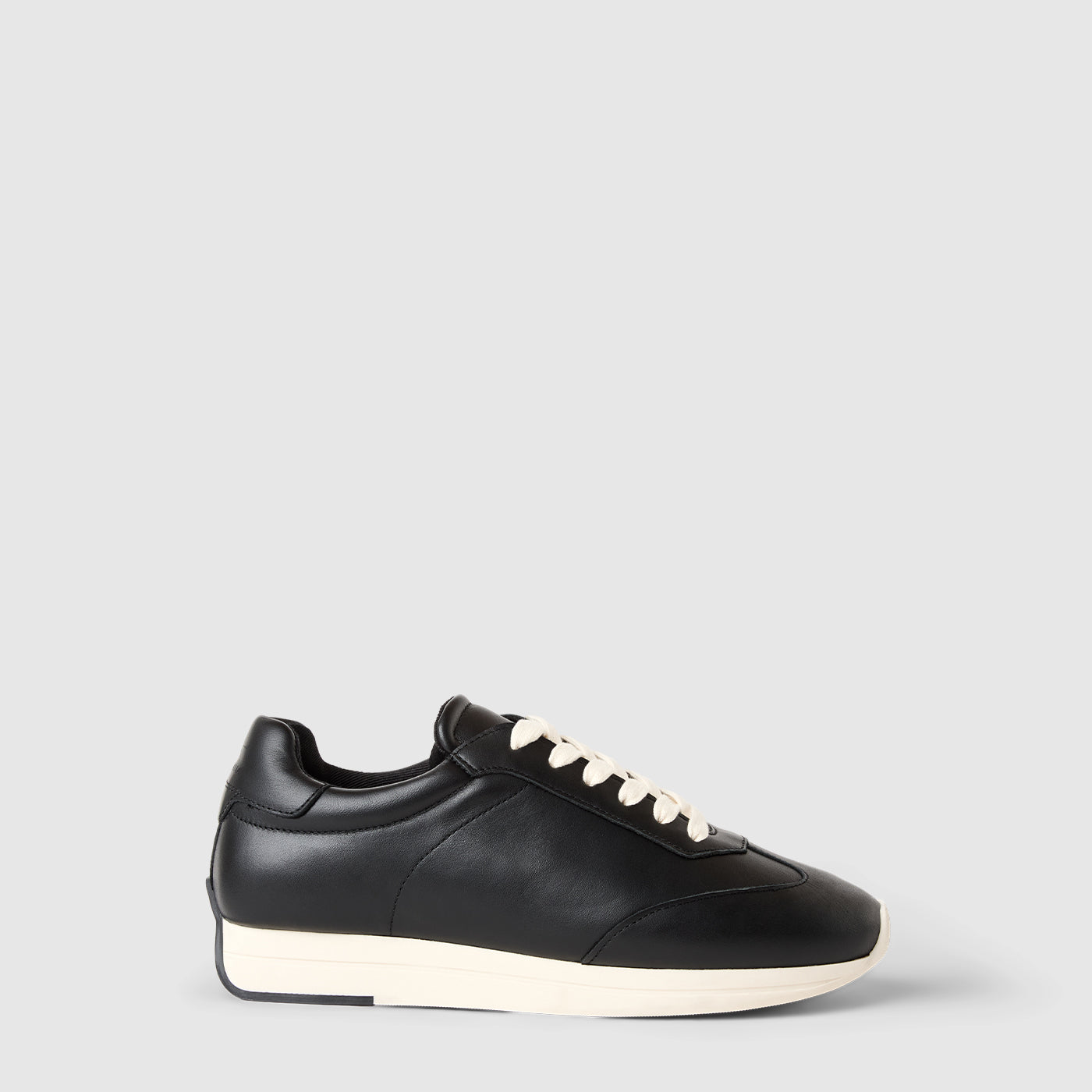 REA SNEAKER